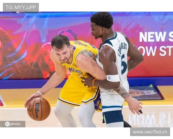 爱德华兹本赛季第九次得分超过40分追平东契奇并列NBA得分王